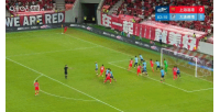 魏震失点海港仍0-1！魏震头球击中宋岳手臂造点，但自己主罚偏出