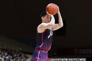 媒体人：浙江队目前空缺1个顶薪名额 去年名额用满致使王奕博被挖